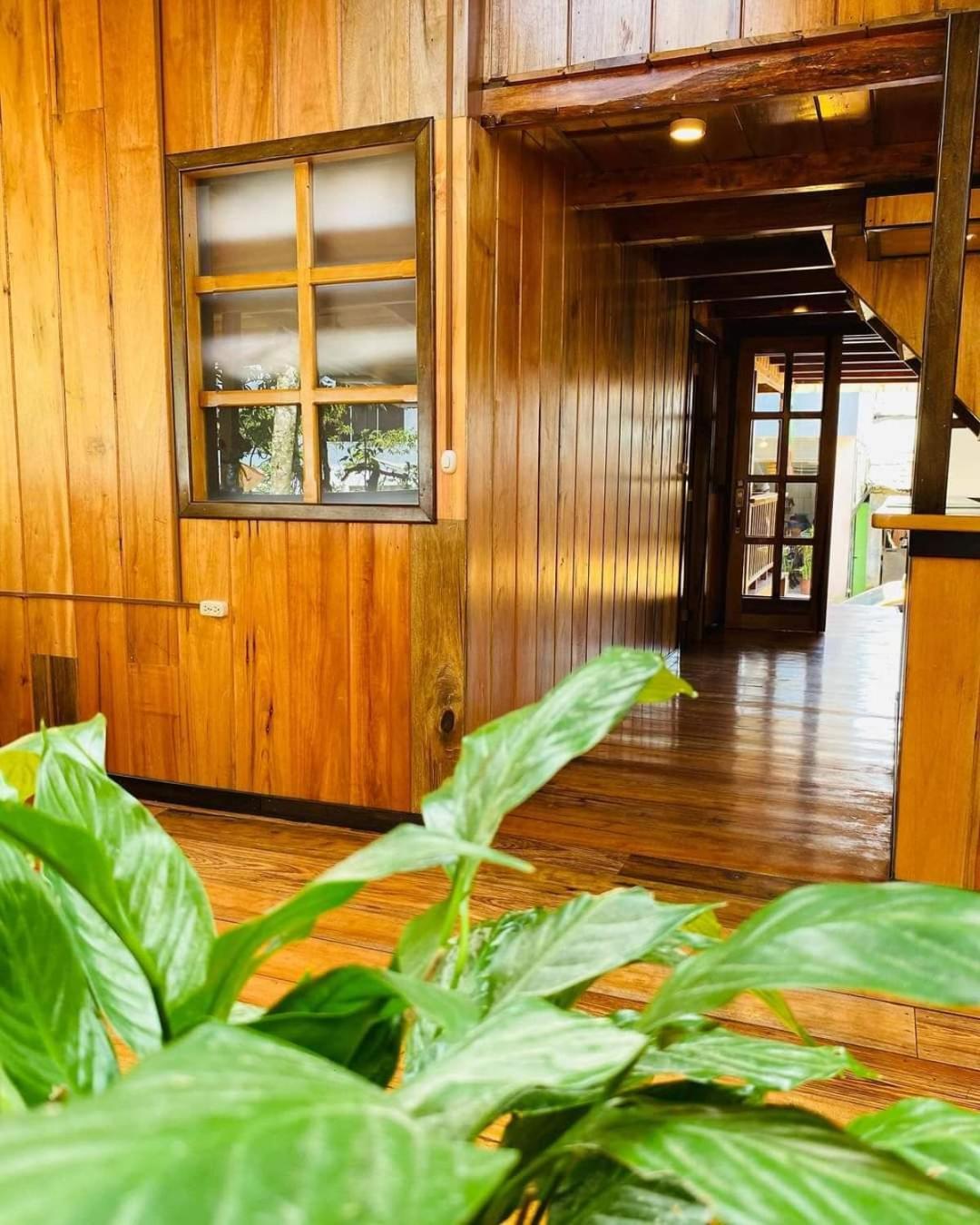 Guayabo Hostal Mindo Exteriör bild