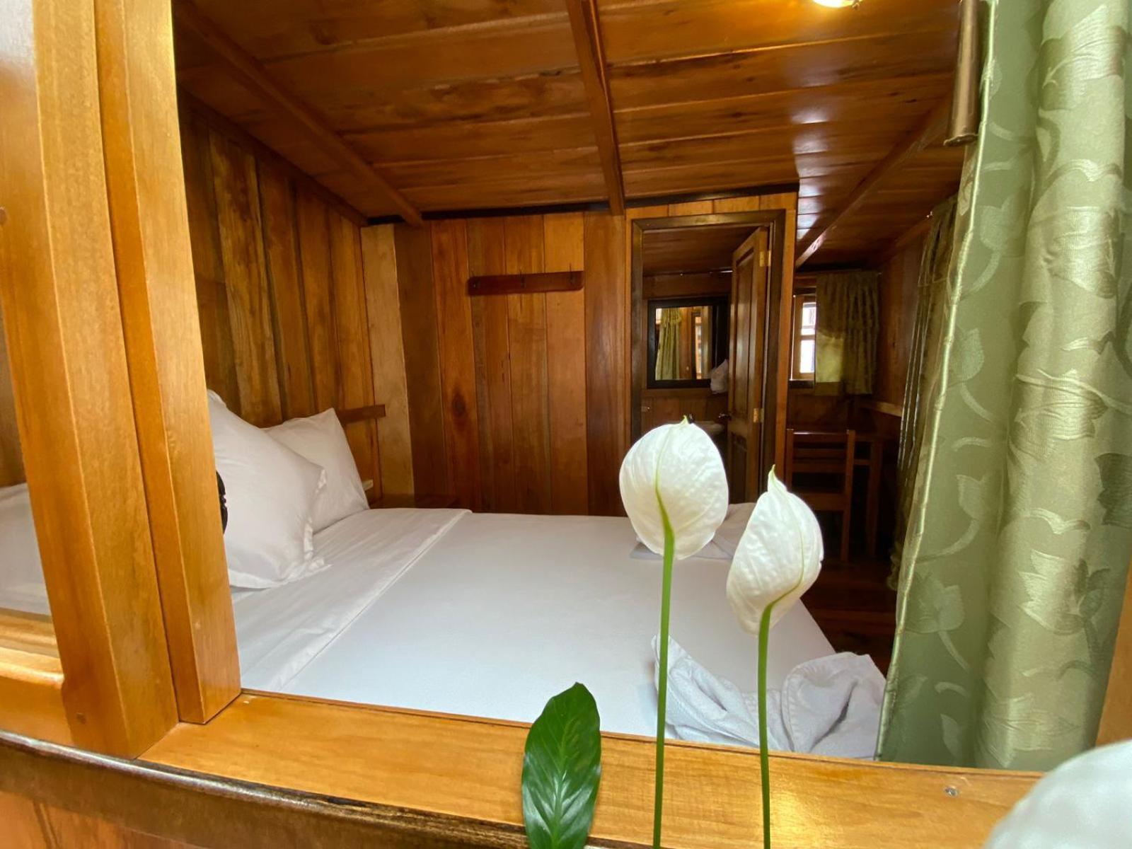 Guayabo Hostal Mindo Rum bild