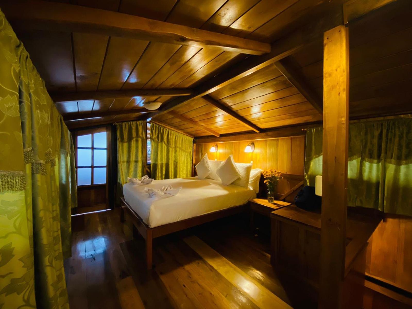 Guayabo Hostal Mindo Rum bild